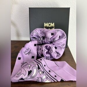 MCM Scrunchie